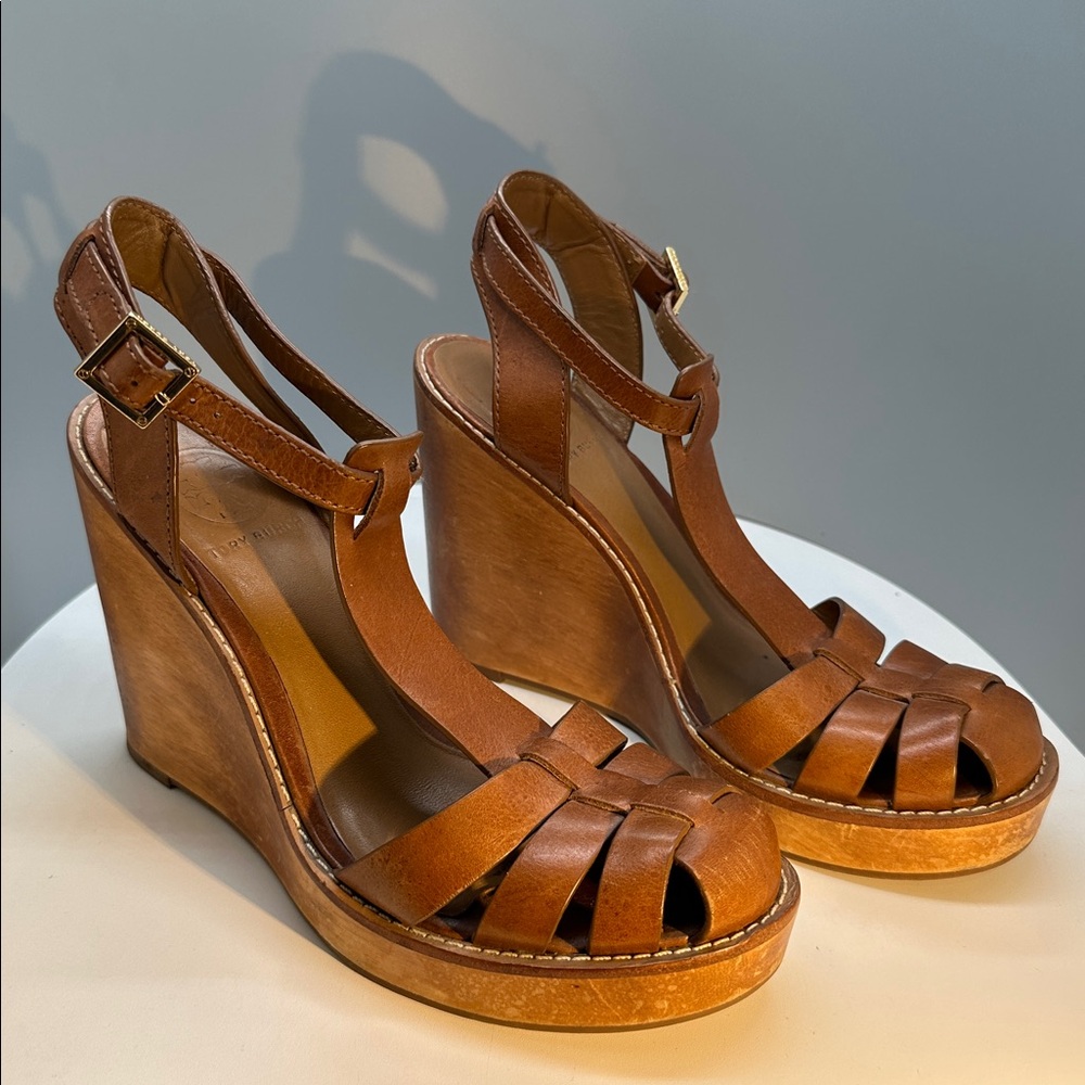 TORY BURCH | LIGHT BROWN | RIVER T BAR | LEATHER | WEDGE SANDALS - Picture 3 of 8